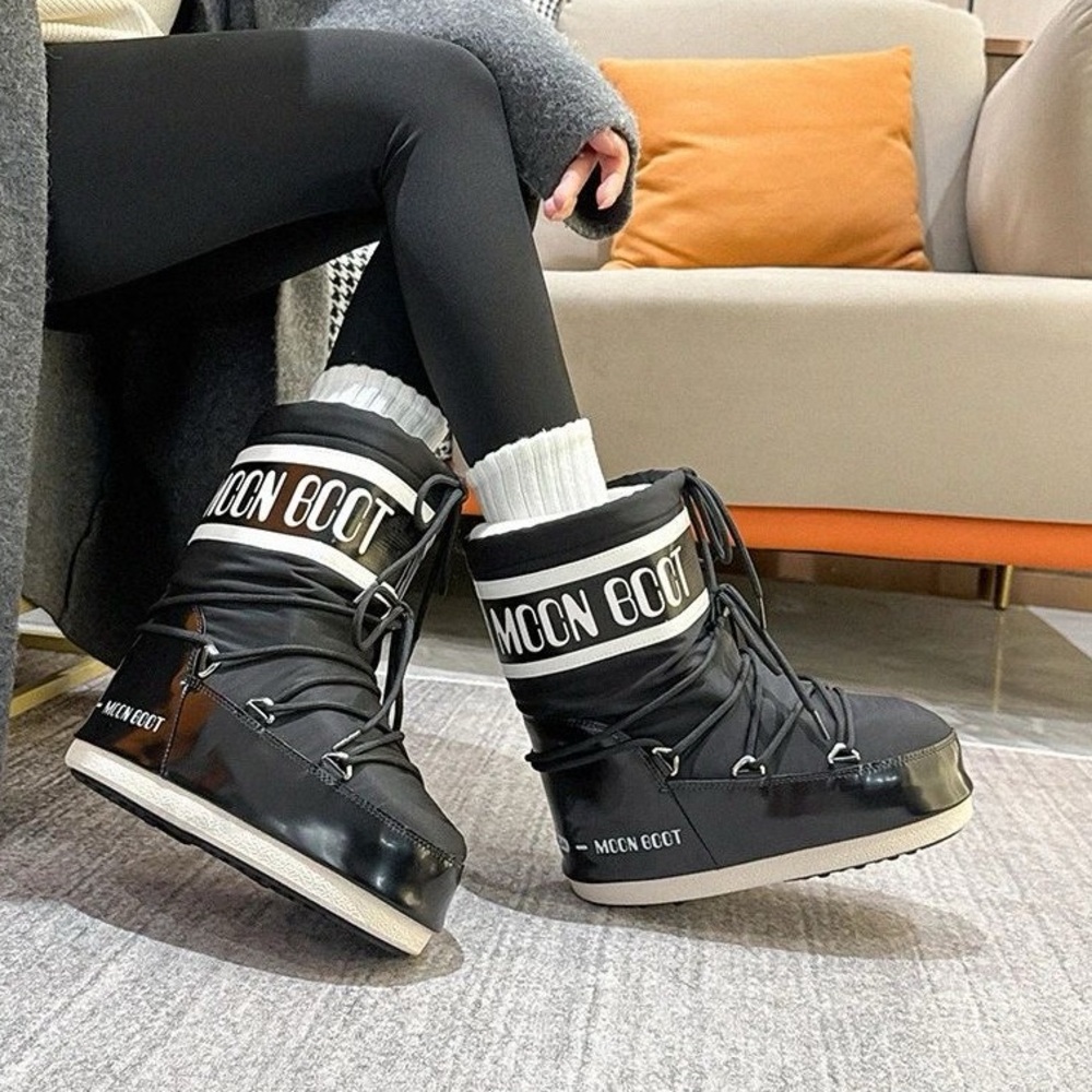 Brand New Black Icon Low Moon Boots